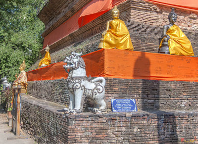 Wat Lok Molee Phra Chedi Buddha Images on Base (DTHCM2007)
