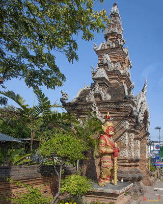 Wat Lok Molee Temple Gate (DTHCM0501)