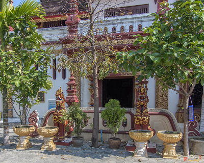 Wat Montien Phra Ubosot Side Entrance (DTHCM2015)
