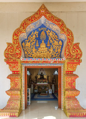 Wat Phra That Doi Saket Wihan of a Revered Monk Doorway (DTHCM2199)