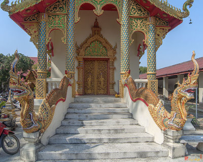 Wat Pho Thong Charoen Phra Ubosot Entrance (DTHCM2231)