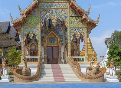Wat San Pu Loei Phra Wihan Entrance (DTHCM2261)