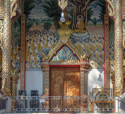 Wat Tamnak Phra Wihan Entrance Painting and Doors (DTHCM2309)