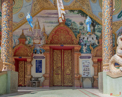Wat Pongnoi Phra Wihan Entrance Paintings and Doors (DTHCM2416)