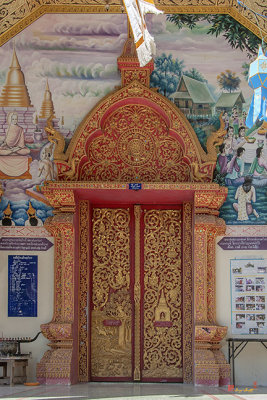 Wat Pongnoi Phra Wihan Center Doors (DTHCM2417)