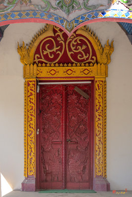 Wat Pongnoi Phra Ubosot Carved Doors (DTHCM2426)