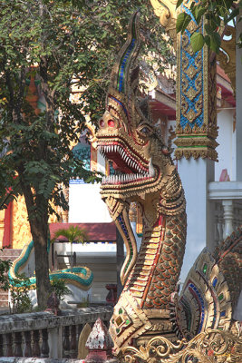 Wat Nam Phueng Phra Ubosot Makara and Naga Guardian (DTHLA0015)