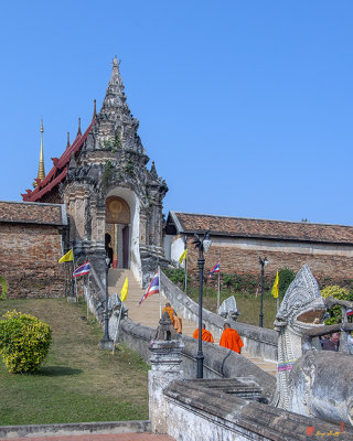 Wat Phra That Lampang Luang Temple Stairway (DTHLA0033)