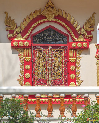 Wat Tha Pha Rattanakosin Chedi Window (DTHLA0145)