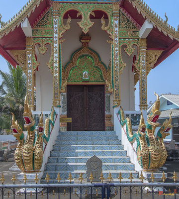 Wat Sob Tan Phra Ubosot Entrance (DTHLA0171)