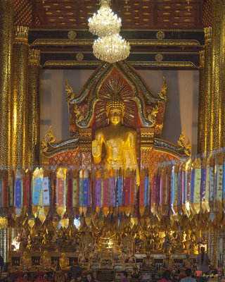 Wat Chedi Luang Phra Wihan Interior (DTHCM0042)