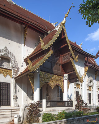 Wat Chedi Luang Phra Wihan Side Entrance (DTHCM0038)