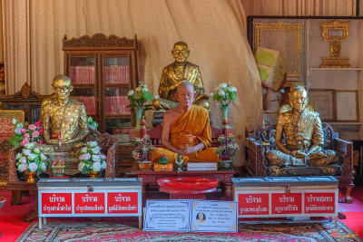 Wat Phra Singh Phra Wihan Luang Abbot Images (DTHCM2546)