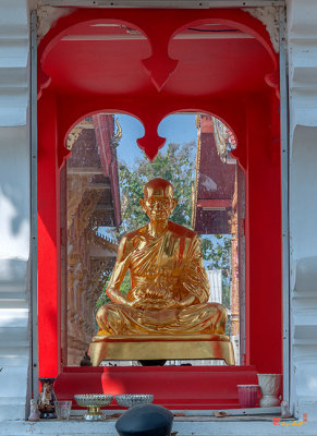 Wat Si Bun Chu Wang Hai Monk Image Shrine (DTHLU0472)