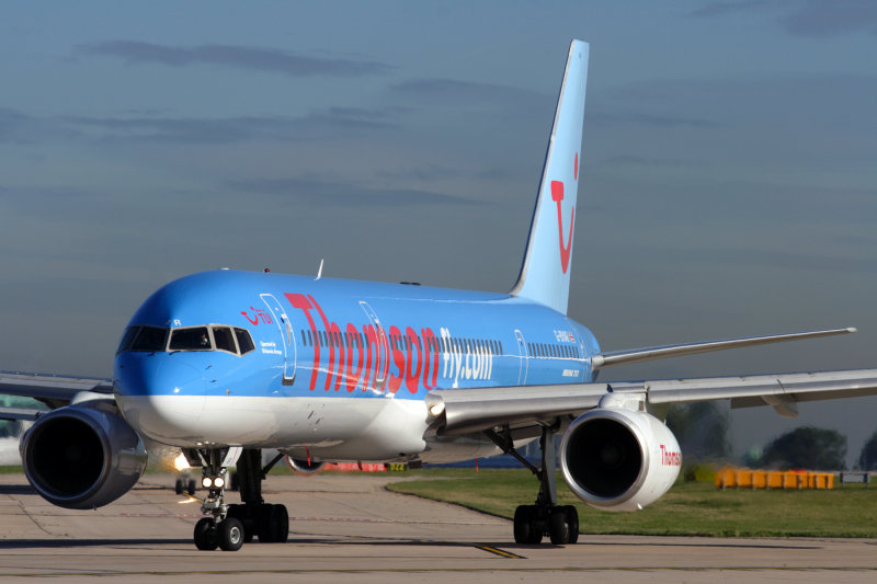 THOMSON FLY BOEING 757 200 MAN RF IMG_1904.jpg