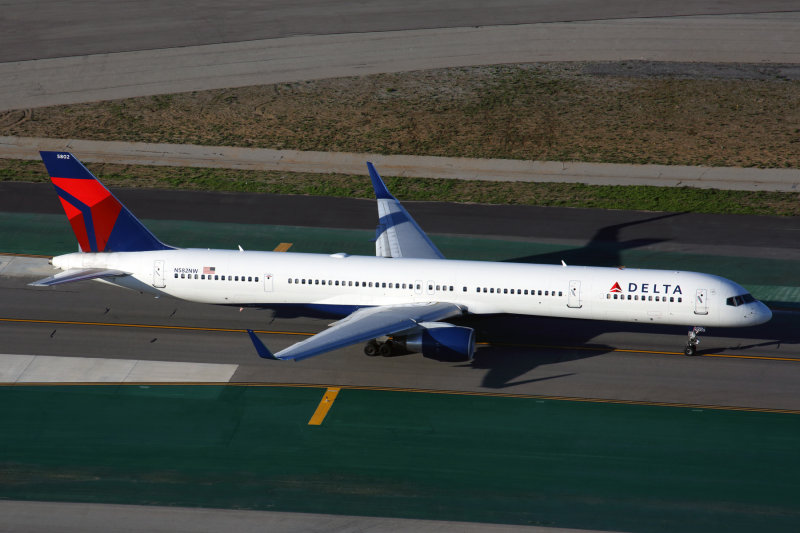 DELTA BOEING 757 300 LAX RF 5K5A7590.jpg