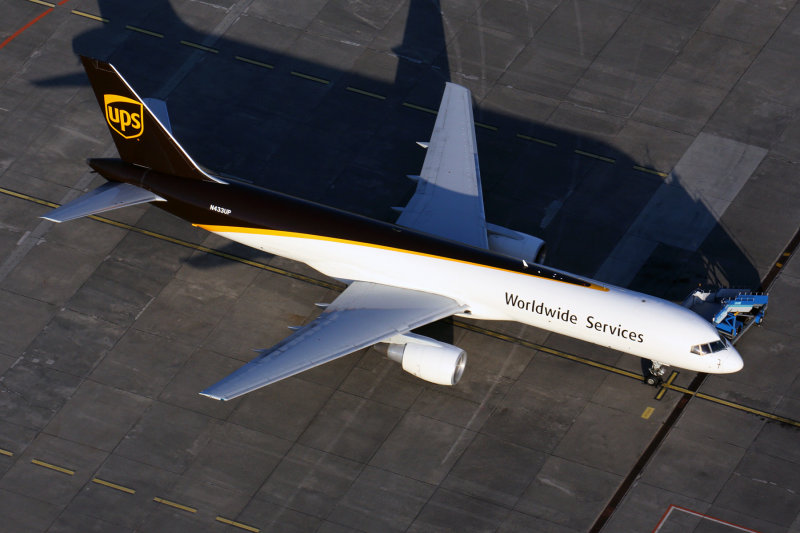 UPS_BOEING_757_200F_BUD_RF_5K5A4358.jpg