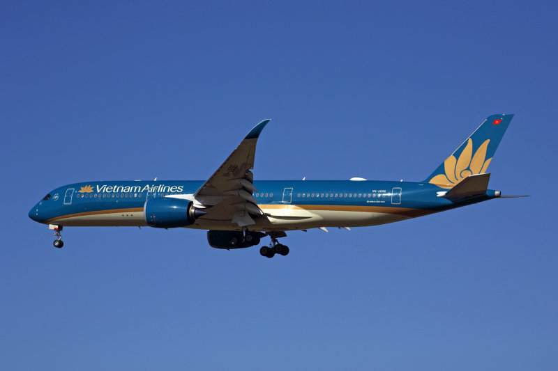 VIETNAM_AIRLINES_AIRBUS_A350_900_MEL_RF_5K5A8631.jpg