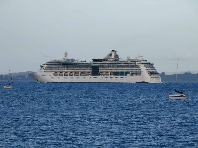 RADIANCE OF THE SEAS 8 SH-1
