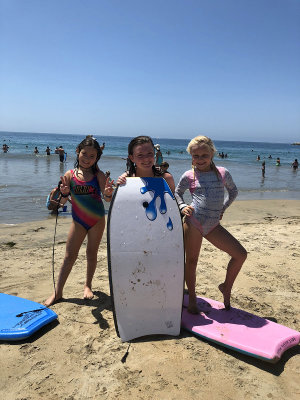 beachgirls18.jpg