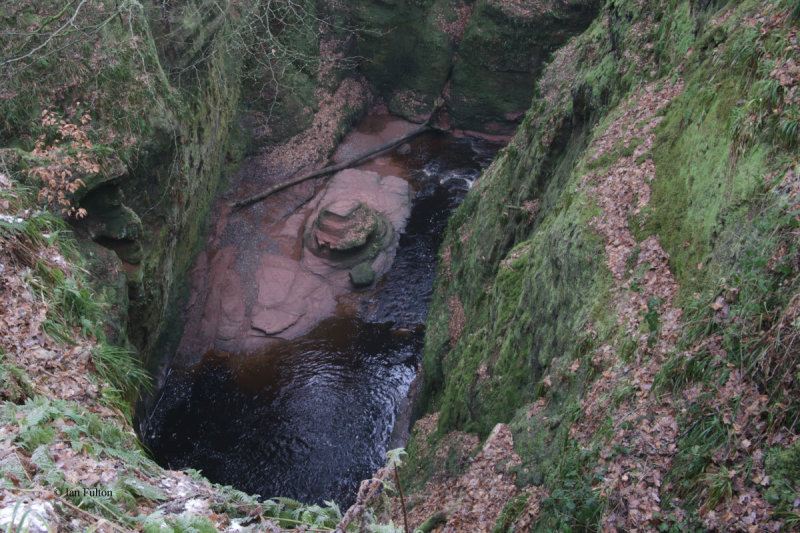 Looking down on the Devils Pulpit