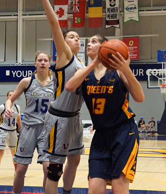 Queen's vs Laurentian 01990 copy.jpg