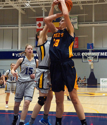 Queen's vs Laurentian 01991 copy.jpg