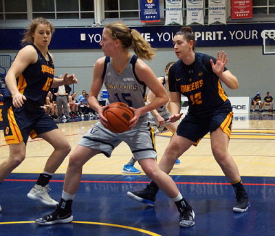 Queen's vs Laurentian 02019 copy.jpg