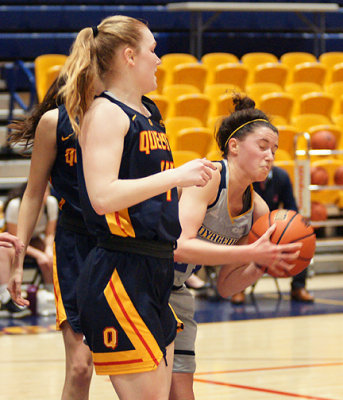 Queen's vs Laurentian 06130 copy.jpg