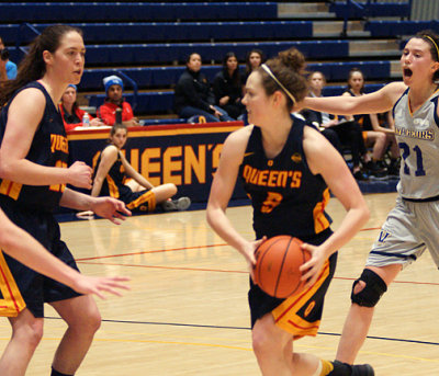 Queen's vs Laurentian 06135 copy.jpg