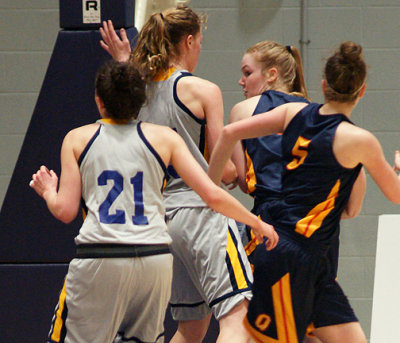 Queen's vs Laurentian 06140 copy.jpg