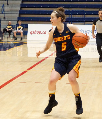 Queen's vs Laurentian 02353 copy.jpg