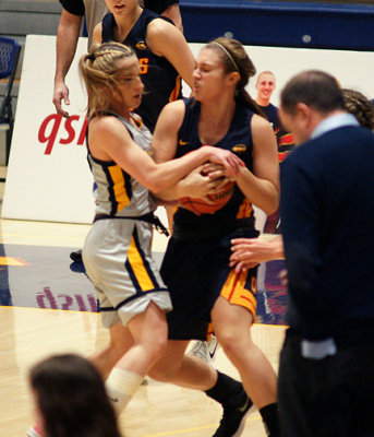 Queen's vs Laurentian 06209 copy.jpg