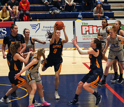 Queen's vs Laurentian 06221 copy.jpg