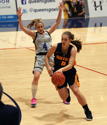 Queen's vs Laurentian 06249 copy.jpg