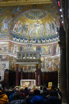 Santa Maria Basilica - happened onto a Mass