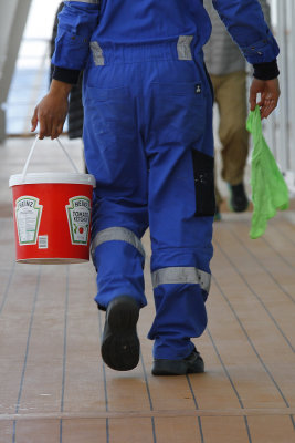 When you can't find a regular bucket, a Heinz one will do!