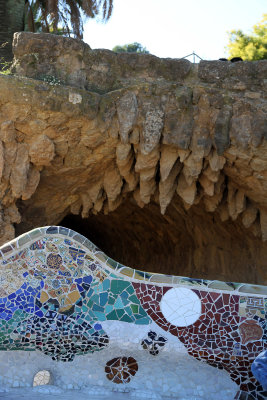A mosaic-covered bench in the area of the Hipostale