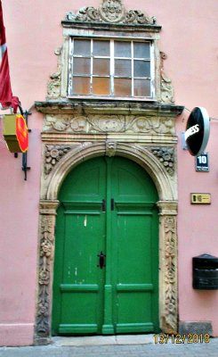 1698 Doorway