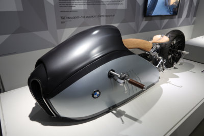 2016 BMW Alpha Salt Flats Racer, based on 1991 BMW K7 & Mehmet Doruk Erdem's design. (2019)