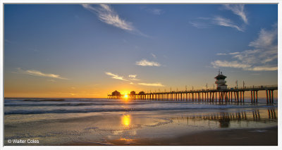 Sunset HB Pier HDR A7R III 10-22 (1)_2)_3)_Wide AI Frame w.jpg