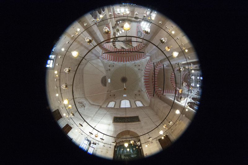 Istanbul Suleymaniye mosque dec 2018 0409.jpg