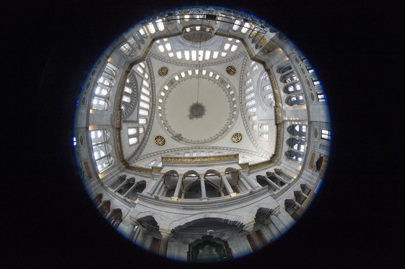 Istanbul Nurosmaniye mosque dec 2018 0272.jpg