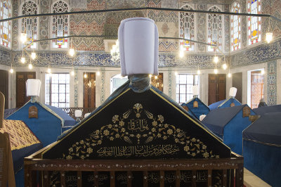 Istanbul Sultan Ahmet Mausoleum dec 2018 9584.jpg