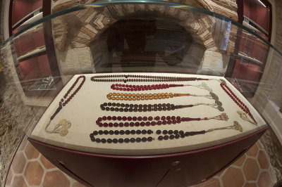 Istanbul Prayer beads museum dec 2018 0372.jpg