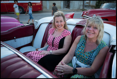 Susanne and Marianne in a 1957 Cadillac