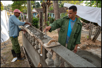 Bricklayers in Iznaga