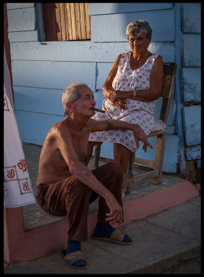 Older couple in Iznaga