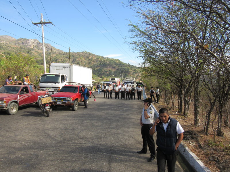 Police line - all peaceful