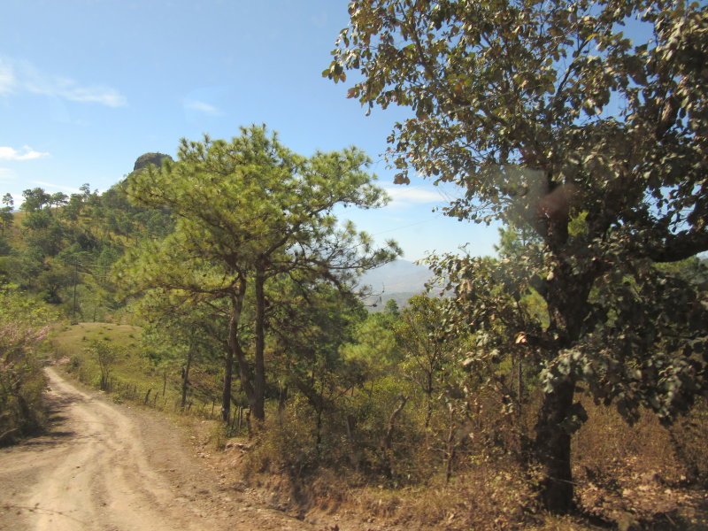 We took an alternative route, on a dirt road, through the mountains